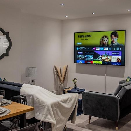 Bv Comfy Spacious 3 Bedroom House At Tatton Street Manchester Esterno foto