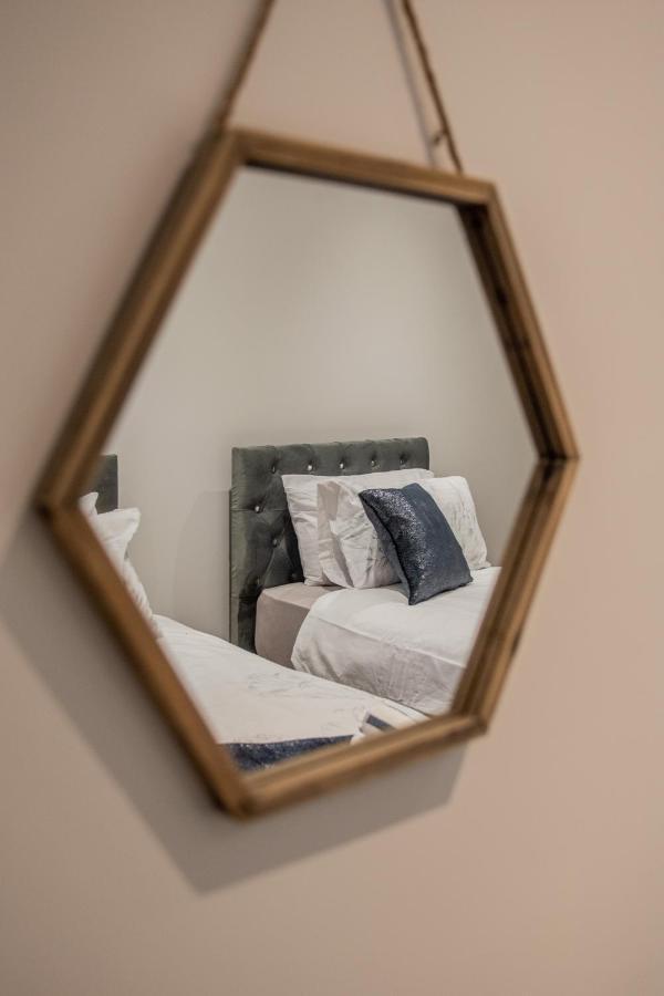 Bv Comfy Spacious 3 Bedroom House At Tatton Street Manchester Esterno foto